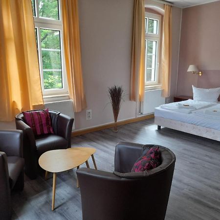 Hotel Am Kreischaer Park Exterior photo